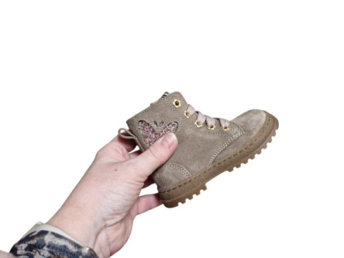 Develab Veterboot 47172 233 in de kleur taupe