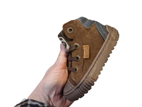 Develab Hoge Sneaker 46279 723 in de kleur bruin